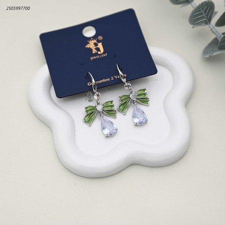 أقراط أذن متدلية بتصميم فيونكة وكريستال على شكل دمعة